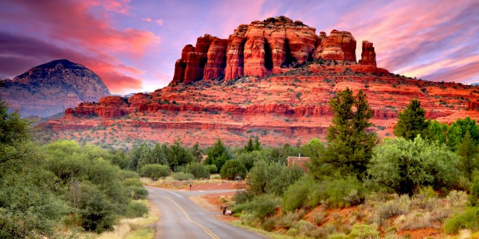 3840x2400 Road to Canyon in Arizona