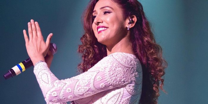 1920x1280 Neeti Mohan Beautiful Indian Singer Wallpaper 06562 - Baltana