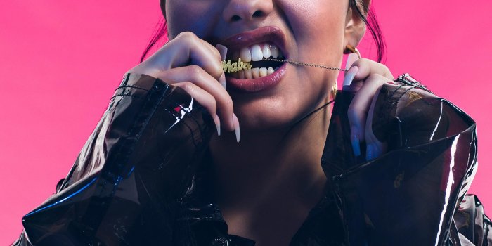 2000x2667 Mabel Singer Wallpapers