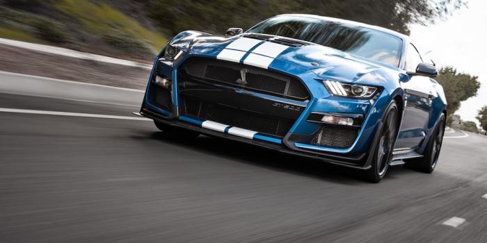 1000x1498 Car Race Pictures [HD] | Download Free