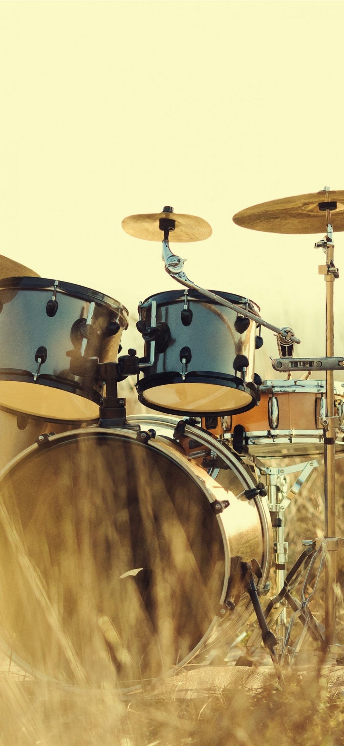 1182x2560 16 Top Risks Of Drums Wallpaper | Baterias musicais, Arte da musica, Arte  com notas musicais