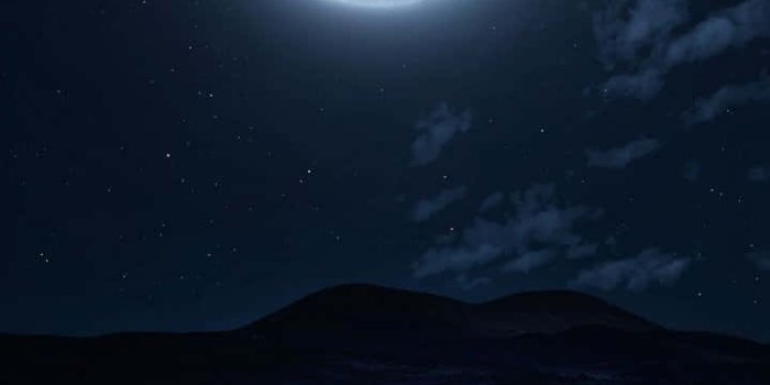 720x1600 Download Get lost in the beauty and mystery of a moonlit night. Wallpaper |  Wallpapers.com