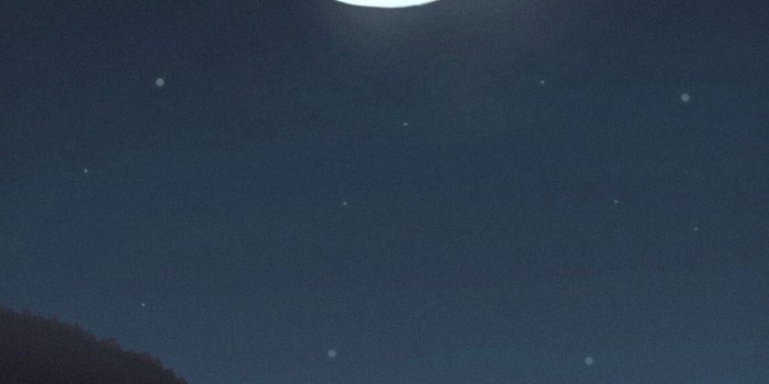 1080x2400 Moon at night Wallpapers Download | MobCup