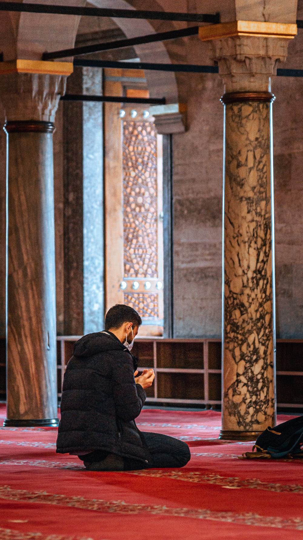 1000x1778 1000+ Praying Muslim Pictures | Download Free Images on Unsplash