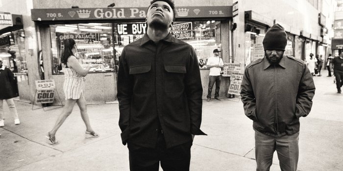 1920x1272 Download Baby Keem In Street Grayscale Wallpaper | Wallpapers.com