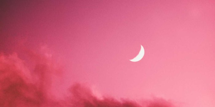 1366x768 Pink Laptop Wallpaper - EnJpg