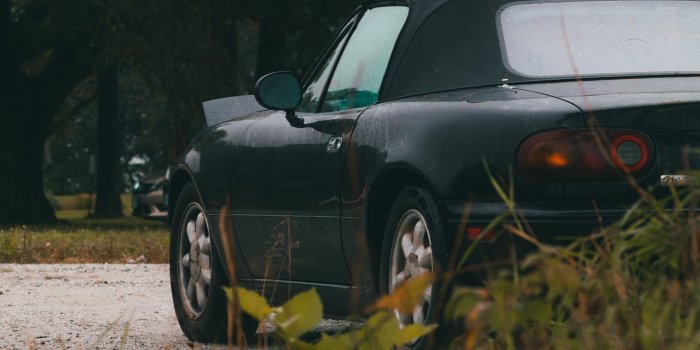4000x6000 Back View of a Mazda Miata Mx-5 · Free Stock Photo