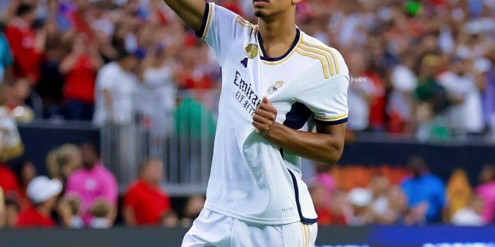 1152x2048 Jude Bellingham | Real madrid wallpapers, Real madrid players, Real madrid