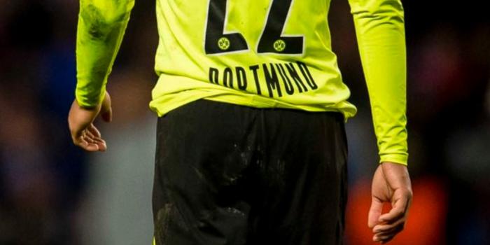 1080x2400 Jude Bellingham Phone Wallpaper