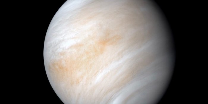 1400x1050 photos of Venus' surface