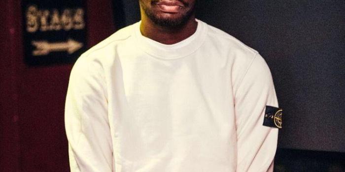 750x1118 Santan Dave Wallpapers