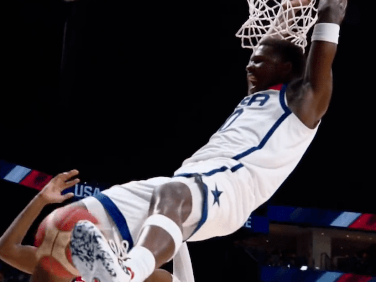 1200x900 Anthony Edwards unleashes two-handed