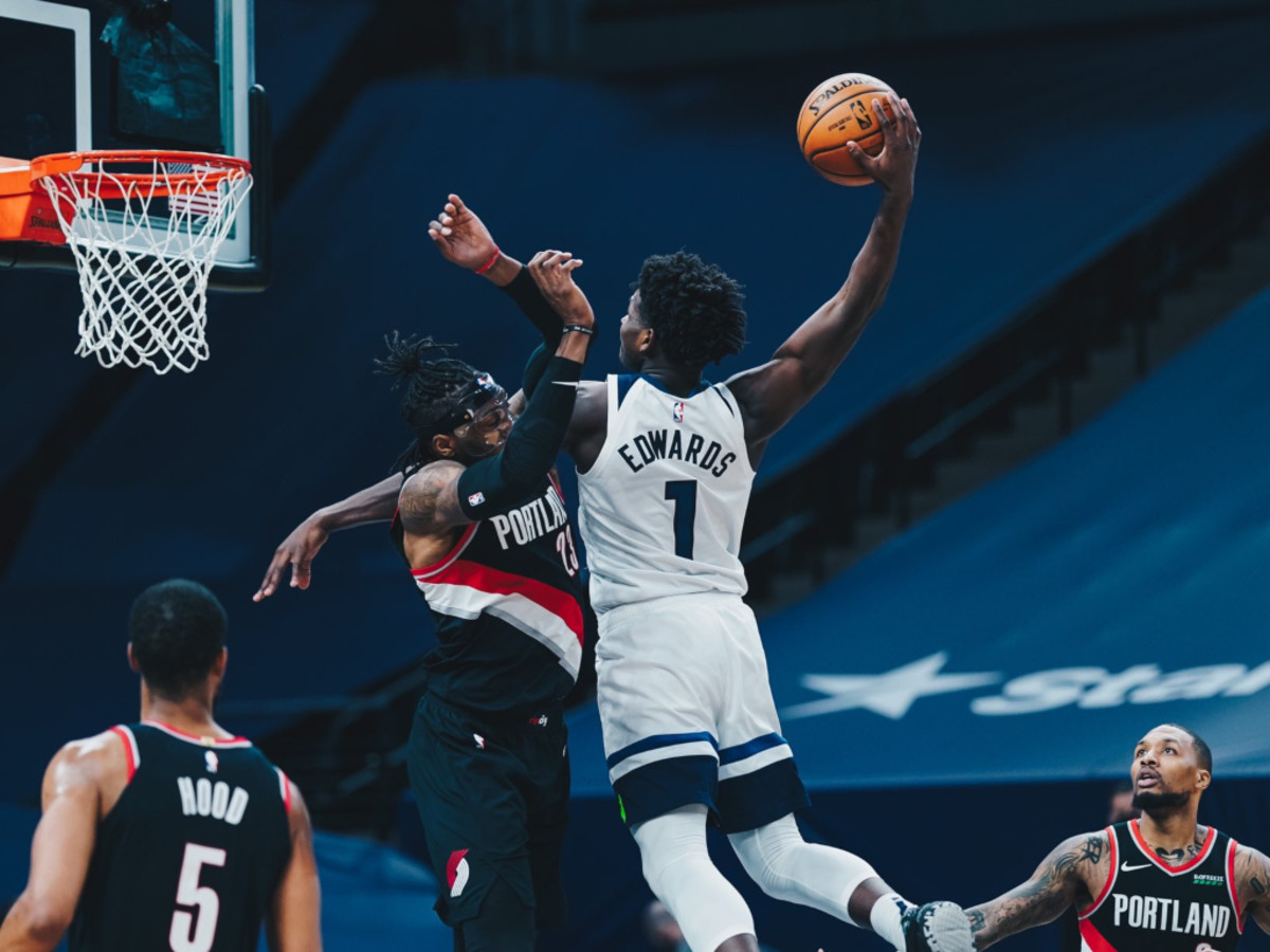 1200x900 Vicious Dunk Over Robert Covington