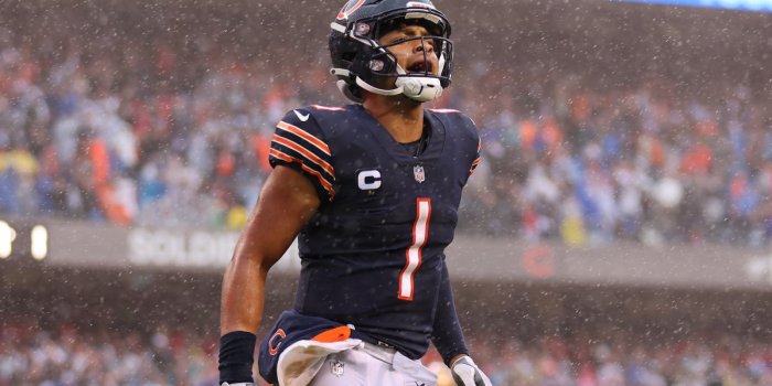 1200x675 Justin Fields, Bears' Teammates