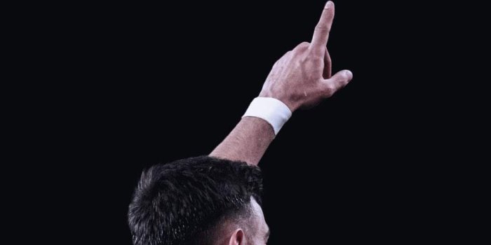 945x2048 Bruno fernandes wallpaper : r