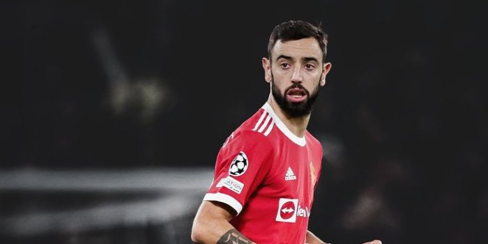 736x1592 Bruno Fernandes Manchester United