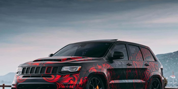 1536x1920 Jeep Trackhawk Wallpaper