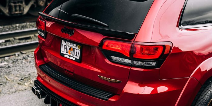 1281x1920 Jeep Trackhawk Black Windows Wallpaper