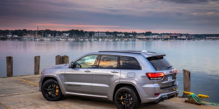 1360x906 Jeep Grand Cherokee Trackhawk