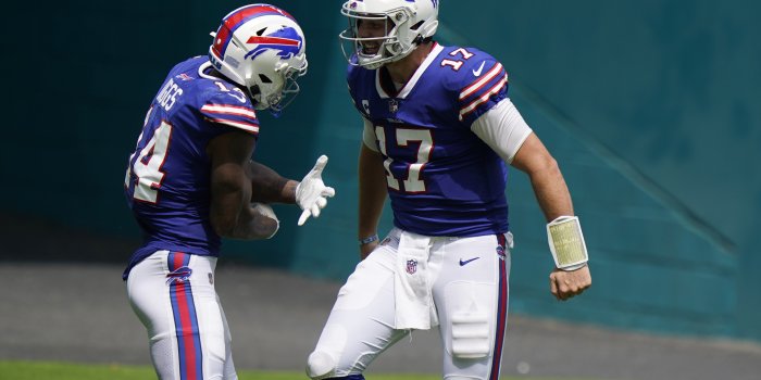 3394x2263 Josh Allen: Peyton Manning wowed by