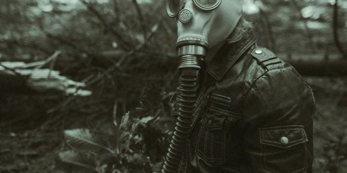 1000x1500 500+ Gas Mask Pictures [HD] | Download