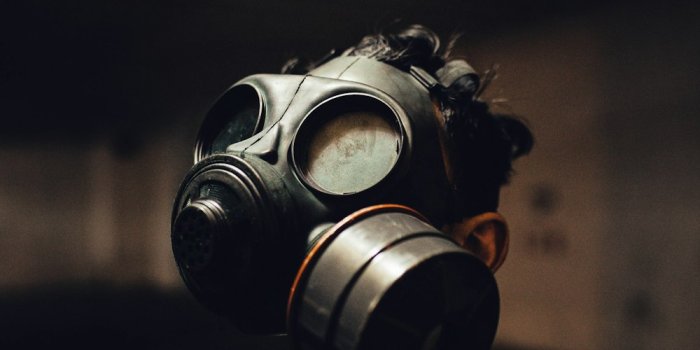 1000x1500 gas mask in grayscale photography photo