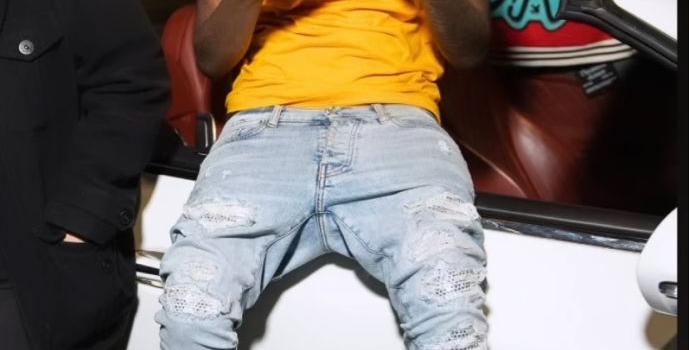 689x1200 Jenn Carter | Carters, Female artists