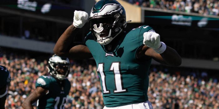 1600x900 Watch: Eagles' A.J. Brown is torching