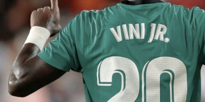 736x1592 Vini Jr - Brazilian footballer