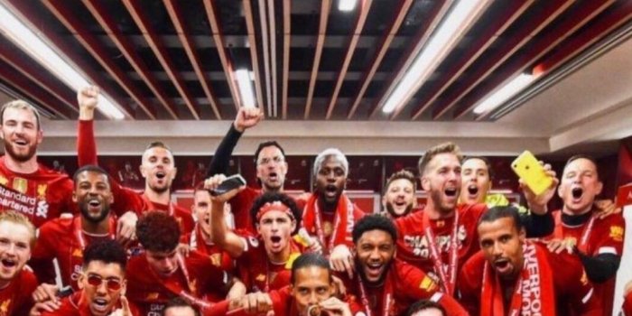 1065x2560 Top 25 Best Liverpool FC iPhone