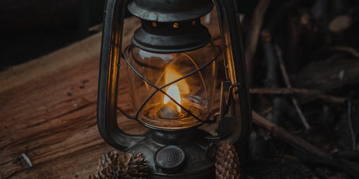 1909x2386 Old Kerosene Lamp · Free Stock Photo
