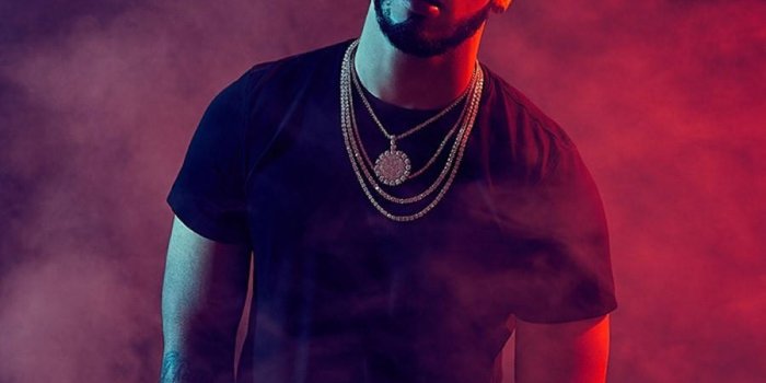 900x1350 Anuel AA Latino Reggaetón Wallpaper