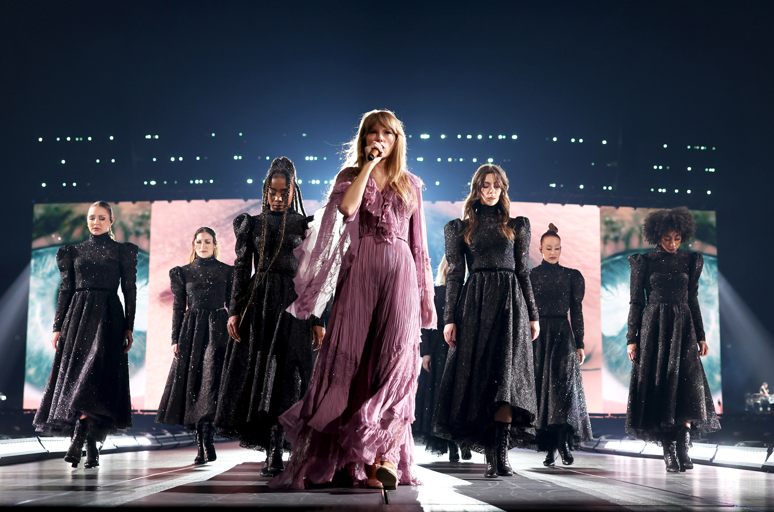 1548x1024 Taylor Swift's The Eras Tour: Photos