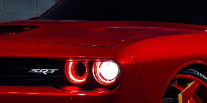 1125x2436 Dodge challenger srt hellcat Wallpapers