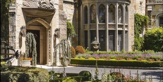 690x1200 Old Money Aesthetic Wallpapers