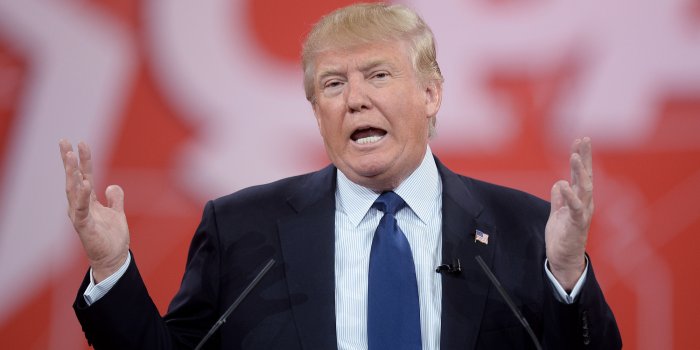 2000x1000 Celebrity Donald Trump Wallpaper