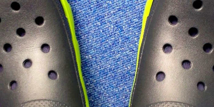 1398x2592 Crocs Wallpapers