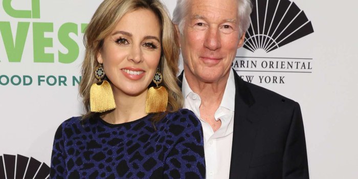 1500x1125 Richard Gere, Wife Alejandra Silva Pose