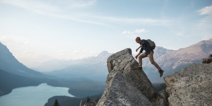 1200x675 11 best hiking apps so you can step