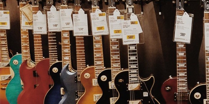 1284x2778 Cool Electric Guitars Wallpaper