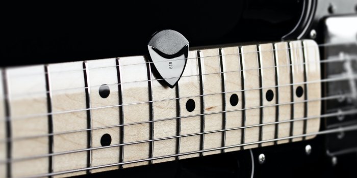2916x5183 Guitar Wallpapers - ROMBO