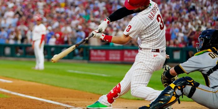 2560x1440 Harper drives in 2 in return to lineup