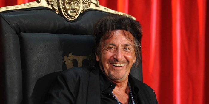 1920x1277 Scarface Tony Montana Smiling Wallpaper