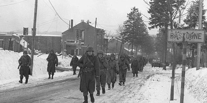 1024x1024 WWII iPad Wallpapers | Lone Sentry Blog