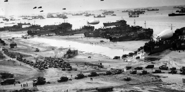 2560x1600 World War 2 Wallpapers