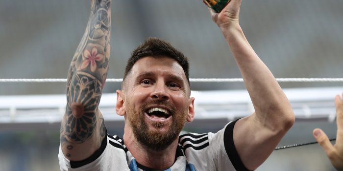 1800x1800 Photos: Messi and Argentina lift World