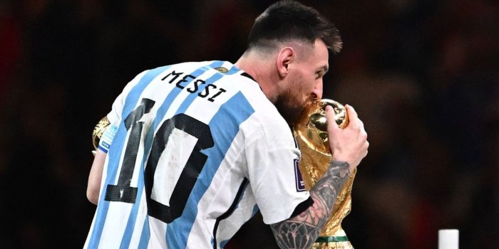 1600x900 Lionel Messi's World Cup jerseys