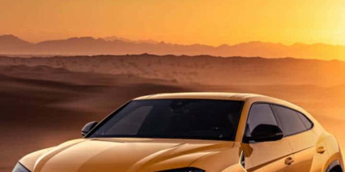 720x1280 Captivating Lamborghini Urus Wallpaper