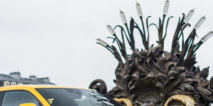 736x1308 Vehicles / Lamborghini Urus (1080x1920