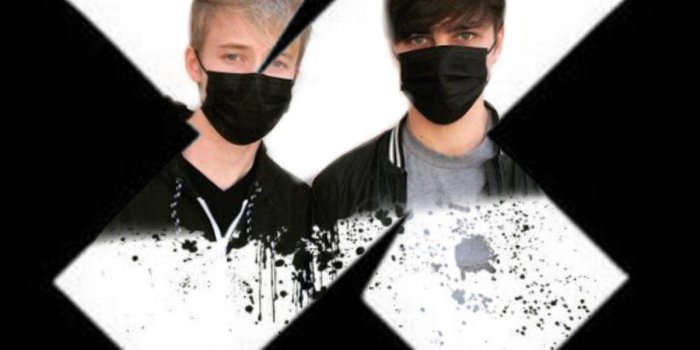 1200x960 Computer Sam And Colby Wallpapers